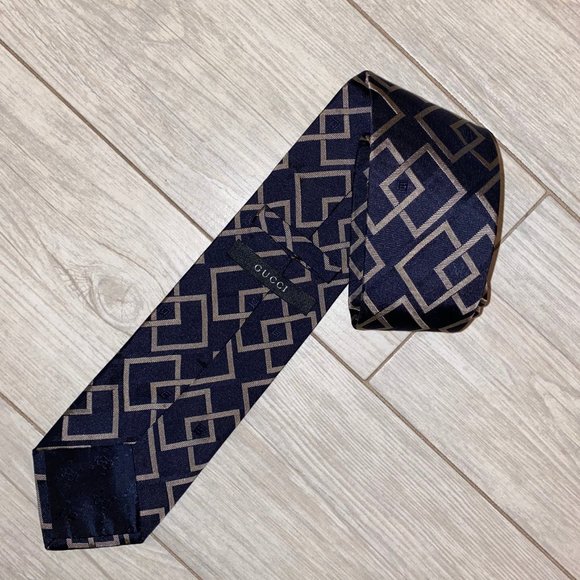 Authentic Vintage Gucci Mens Tie - Picture 2 of 2